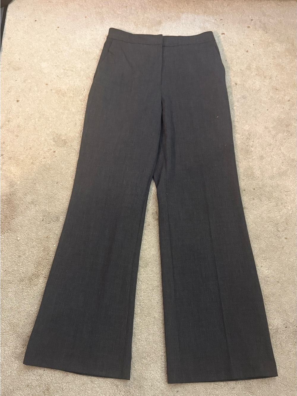 H&M panta. Color Grey. Size S